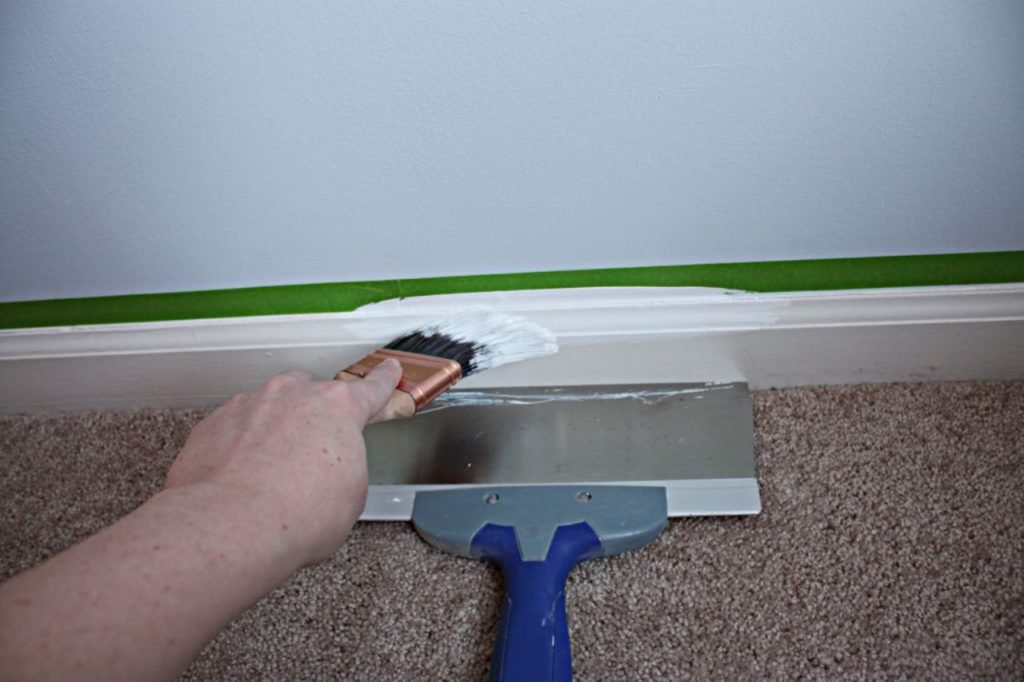 Painting the Baseboard Trim On Carpet Like a Pro