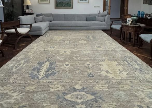Modern carpets in Dubai