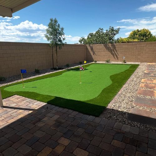 Artificial-grass-in-Down-town-Dubai